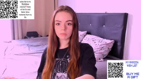 only_sarah1 online show from March 9, 10:30 pm