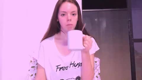 only_sarah1 online show from September 13, 11:59 pm