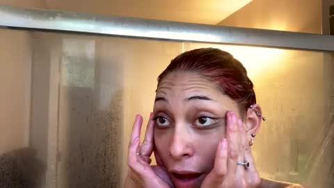 Snapshot of only_siren chatting on September 25, 7:39 pm Only siren online show from September 25, 7:39 pm