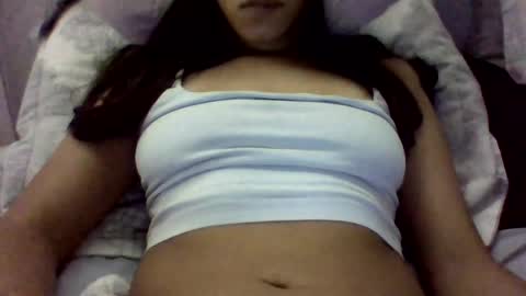 Snapshot of onlybellalove chatting on August 2, 2:59 pm bellalove online show from August 2, 2:59 pm