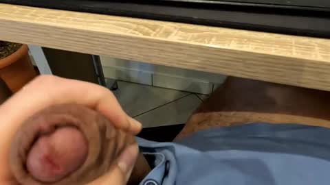 Snapshot of onlydickcam chatting on February 19, 7:59 am Maggus online show from February 19, 7:59 am