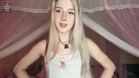Snapshot of onlyeva1 chatting on May 21, 9:16 am Eva online show from May 21, 9:16 am