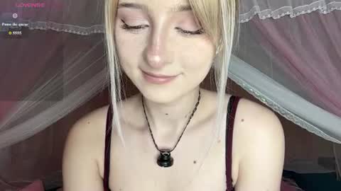 Snapshot of onlyeva1 chatting on June 26, 10:41 am Eva online show from June 26, 10:41 am
