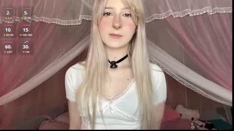Snapshot of onlyeva1 chatting on July 27, 9:38 am Eva online show from July 27, 9:38 am