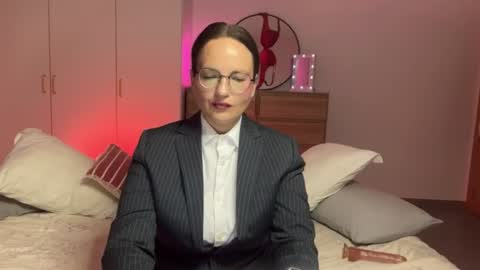 The cutest model on this site online show from July 23, 3:43 pm