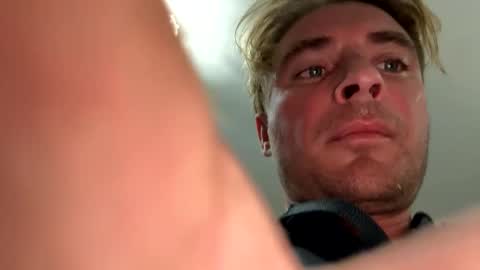 onlyloveyoutwice2016 online show from October 31, 6:20 pm