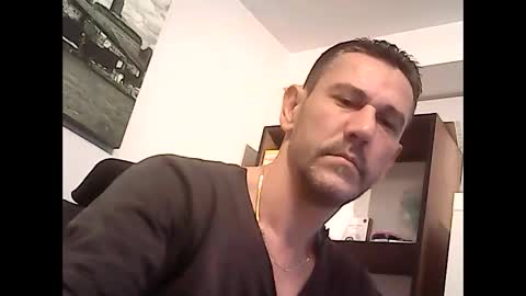 Snapshot of onlyprivate_m35 chatting on February 7, 9:57 am onlyprivate m35 online show from February 7, 9:57 am