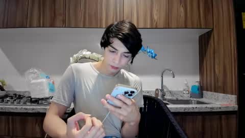 Snapshot of onlysergio chatting on April 30, 5:25 am Sergio online show from April 30, 5:25 am