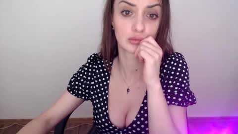 Snapshot of onlyvika chatting on May 15, 9:33 pm onlyvika online show from May 15, 9:33 pm