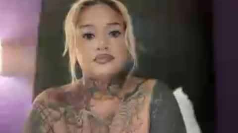 Avery Lee online show from July 15, 1:55 am