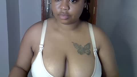 Snapshot of onlyyhazelbrown chatting on September 30, 9:25 am Patience online show from September 30, 9:25 am