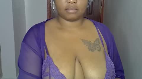 Snapshot of onlyyhazelbrown chatting on October 10, 3:00 pm Patience online show from October 10, 3:00 pm