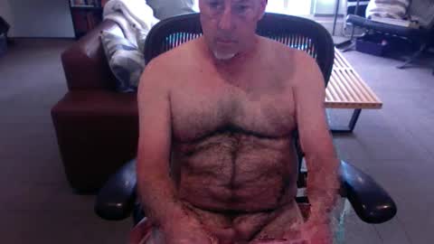 Snapshot of onmike44 chatting on June 1, 5:47 pm onmike44 online show from June 1, 5:47 pm