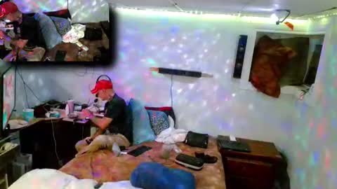 Snapshot of ontarioguy78 chatting on July 22, 3:53 am ontarioguy78 online show from July 22, 3:53 am