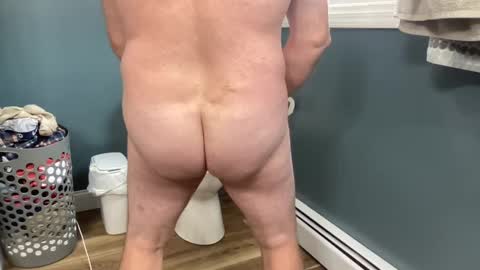 Snapshot of onthedlhere chatting on December 21, 5:40 pm onthedlhere online show from December 21, 5:40 pm