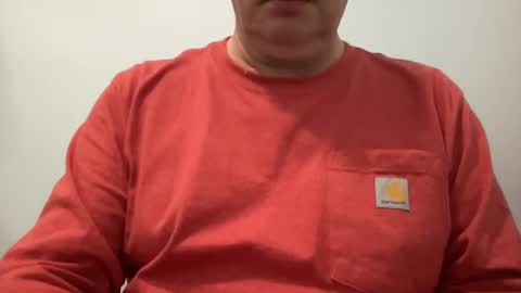 Snapshot of onthedlhere chatting on December 31, 2:03 pm onthedlhere online show from December 31, 2:03 pm