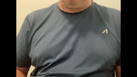 Snapshot of onthedlhere chatting on October 4, 11:41 am onthedlhere online show from October 4, 11:41 am