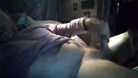 onthemove03 online show from March 16, 5:44 am