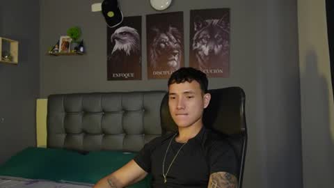 onyx_voss online show from July 25, 9:01 pm