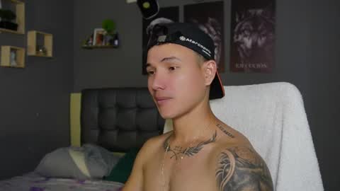 onyx_voss online show from July 27, 4:25 pm