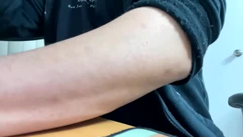 ooiskyfalloo online show from March 14, 7:58 am