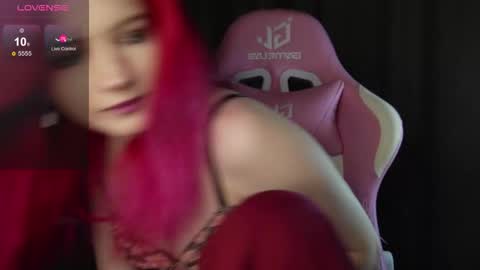 Hannah online show from November 28, 4:42 pm