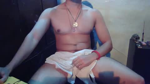 oomaurooo online show from October 14, 4:13 am