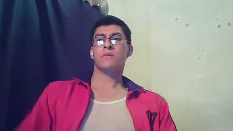 oomaurooo online show from February 8, 9:23 am