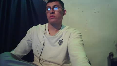 oomaurooo online show from February 27, 7:08 am