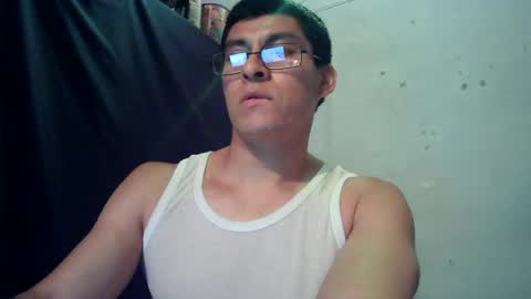 Snapshot of oomaurooo chatting on June 26, 7:35 am oomaurooo online show from June 26, 7:35 am
