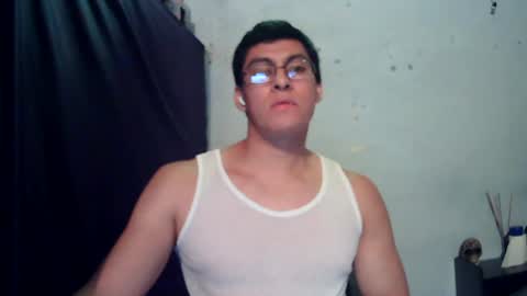 Snapshot of oomaurooo chatting on July 9, 7:34 am oomaurooo online show from July 9, 7:34 am