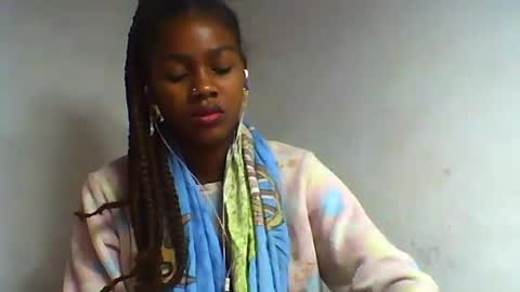 oooorazanasoa online show from June 26, 10:36 pm