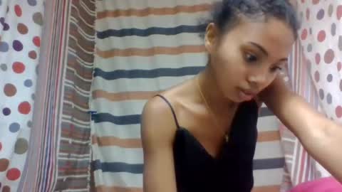 Snapshot of oooosoavizara chatting on July 3, 8:21 am oooosoavizara online show from July 3, 8:21 am