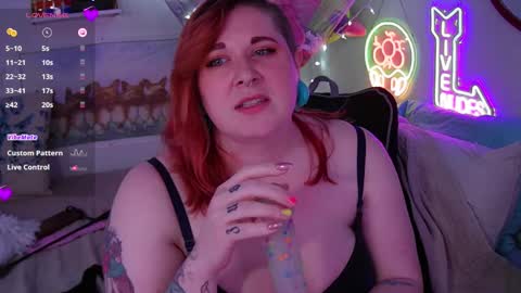 Opal online show from December 10, 1:11 pm