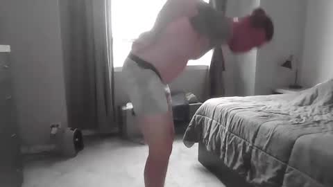 open_torequest online show from November 25, 8:09 pm