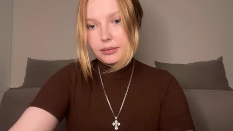 Snapshot of opheliaritz chatting on May 7, 10:59 pm Ophelia online show from May 7, 10:59 pm