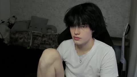 Bella and John online show from December 16, 8:19 am