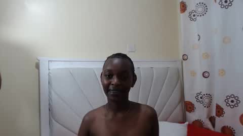 Snapshot of opulent_vixen chatting on April 25, 9:45 pm opulent_vixen online show from April 25, 9:45 pm