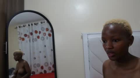 Snapshot of opulent_vixen chatting on April 26, 9:01 pm opulent_vixen online show from April 26, 9:01 pm