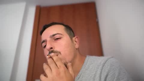 Snapshot of or690 chatting on October 31, 8:48 am or online show from October 31, 8:48 am