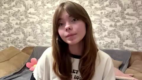 Snapshot of oracorker chatting on September 9, 9:36 pm Coraline online show from September 9, 9:36 pm