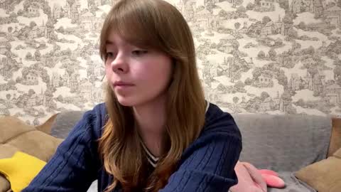 Snapshot of oracorker chatting on September 16, 8:43 pm Coraline online show from September 16, 8:43 pm