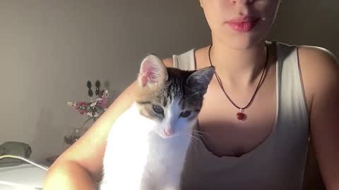 orchida online show from November 8, 3:01 pm