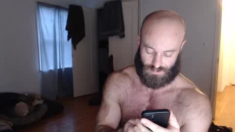 Snapshot of oregon87 chatting on December 17, 12:12 am The Oregon Lumberjack online show from December 17, 12:12 am