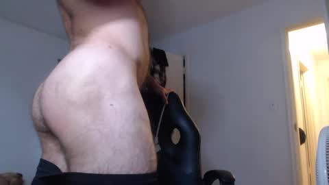 Snapshot of oregon87 chatting on December 27, 10:37 pm The Oregon Lumberjack online show from December 27, 10:37 pm