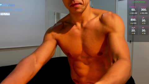 Snapshot of orgasmic_asian chatting on May 4, 10:22 am Orgasmic Asian online show from May 4, 10:22 am