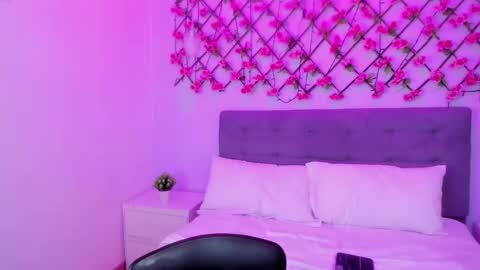 Miss Guzman  online show from March 5, 3:40 pm