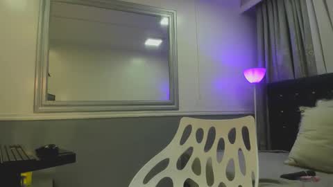 Oriana  online show from February 21, 11:00 am