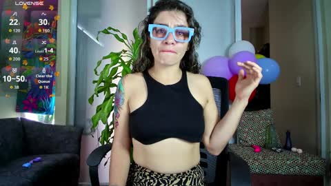 Oriana online show from April 8, 2:39 pm