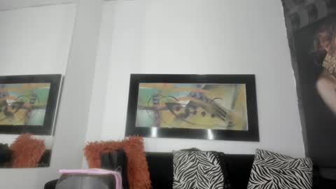 Snapshot of orianadollx chatting on October 14, 9:59 pm Oriana online show from October 14, 9:59 pm